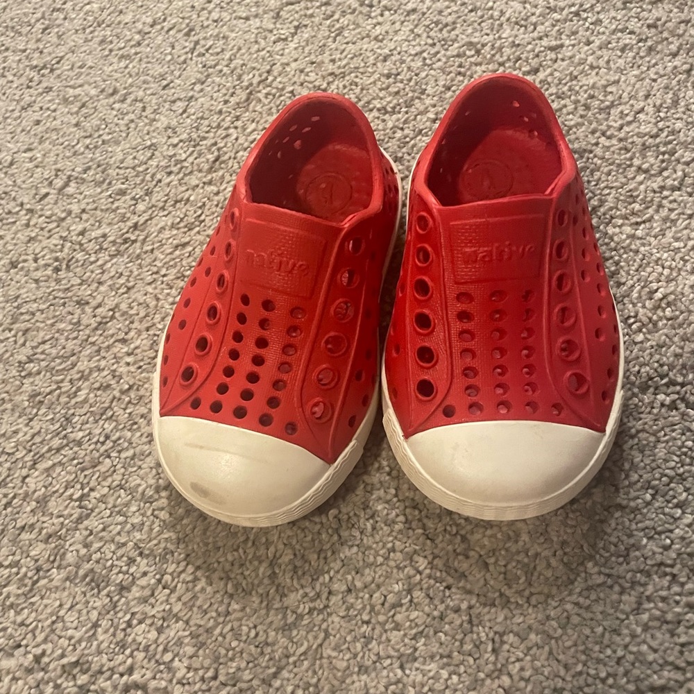 Toddler natives